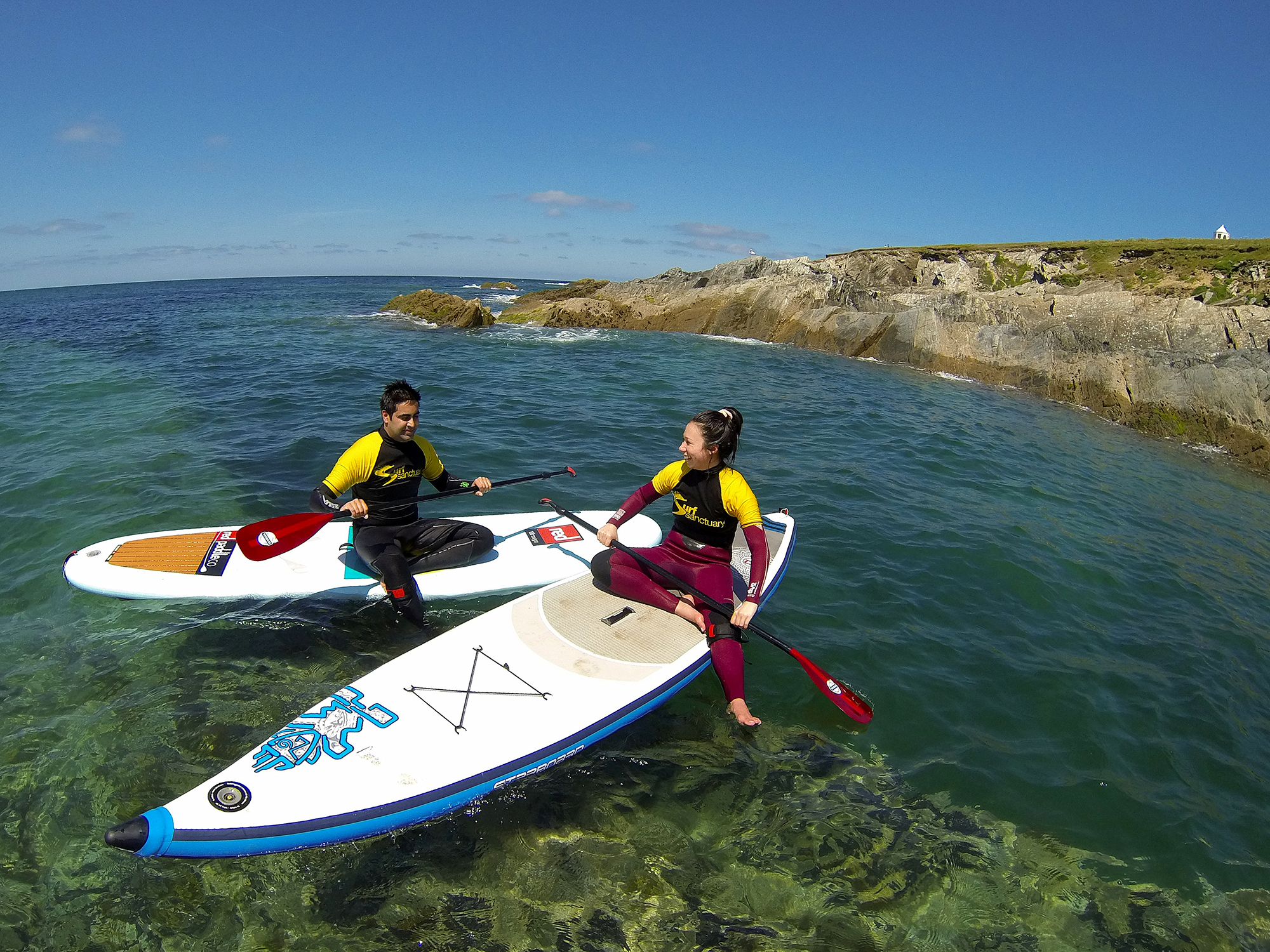 paddle boarding fistral beach